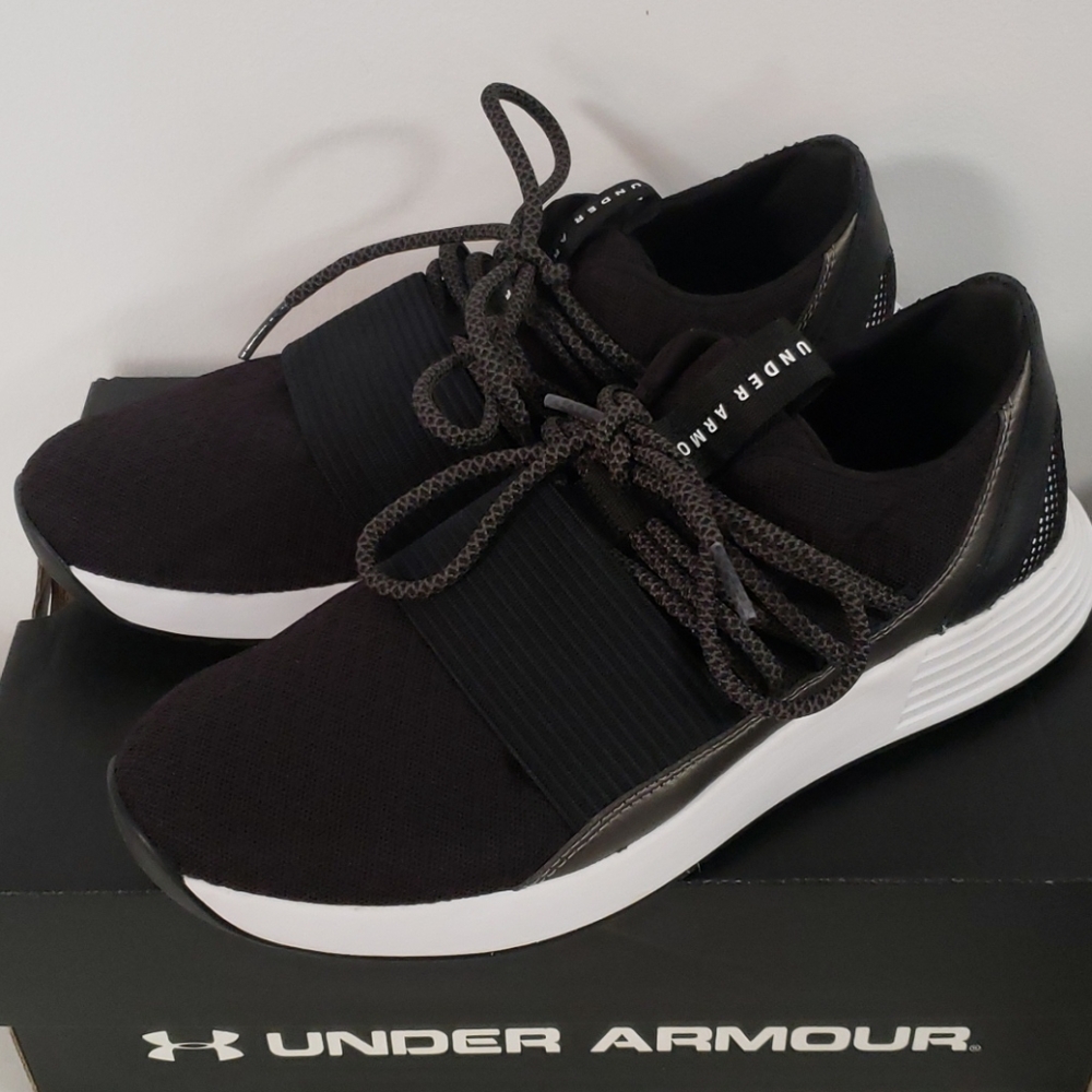 NEW UA Under Armour Breathe Lace Black Sneakers - Picture 2 of 8